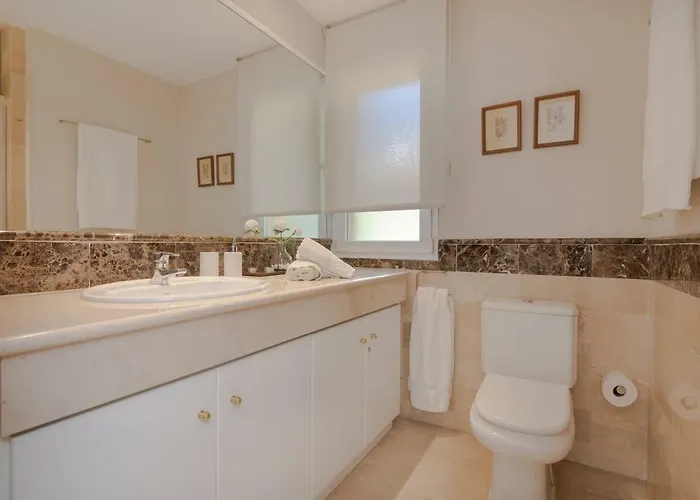 Superb Front Line Location With Heated Pool * Marbella